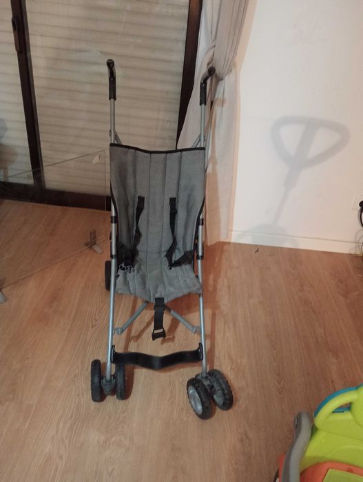 Tapete, carro com pega e bengala