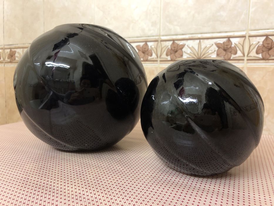 Черная керамическая посуда вазы тарелки блюдца пиалы - Румыния