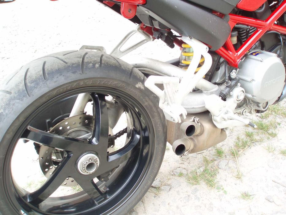 ducati monster S2R