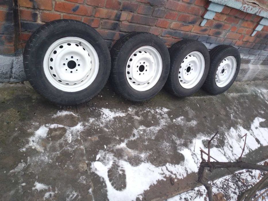 Шини з дисками на ваз.