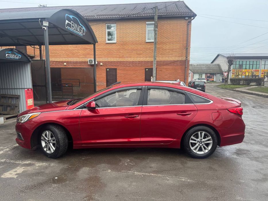 Продається Hyundai Sonata у відмінному стані.