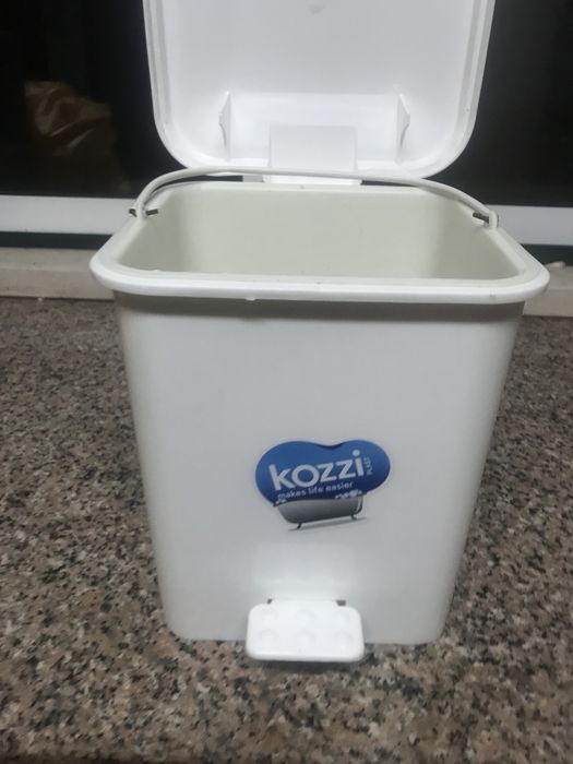 Caixote para casa de banho
