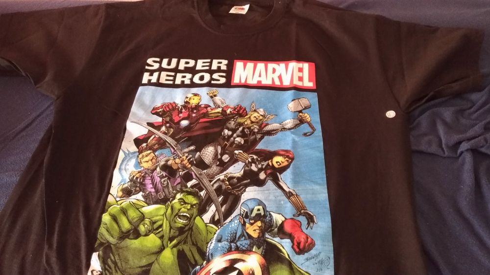 T shit Marvel tamanho L