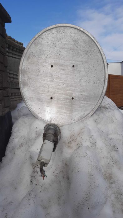 Супутникова антена