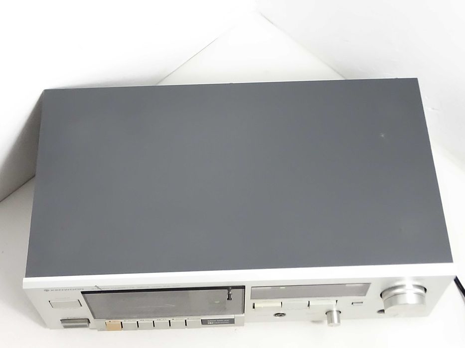 Magnetofon kasetowy KENWOOD KX-100 – Uszkodzony / Na części / Do naprawy