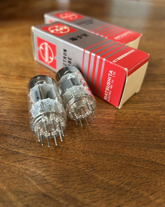Ecc83 12ax7 NOS Panasonic / Matushita lampy elektronowe