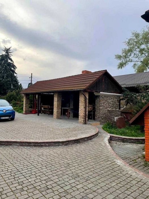 Оренда автономного будинку можно під офіс 715 м2 Віта-Литовська підвал
