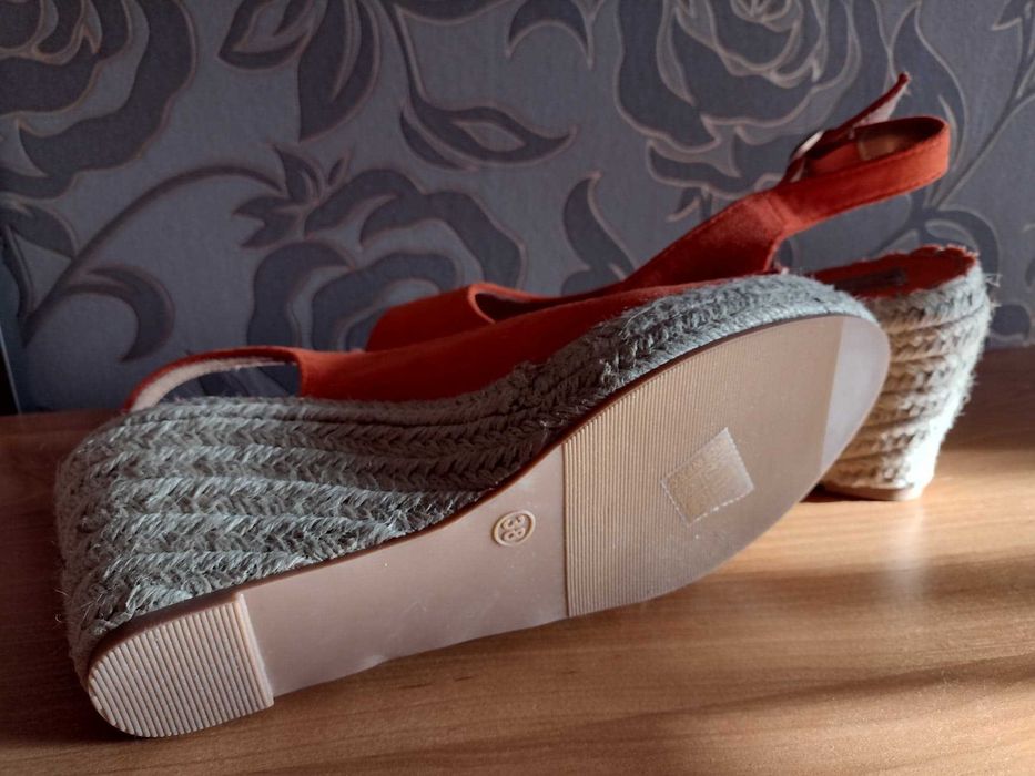 Trzy pary- Buty damskie w idealnym stanie