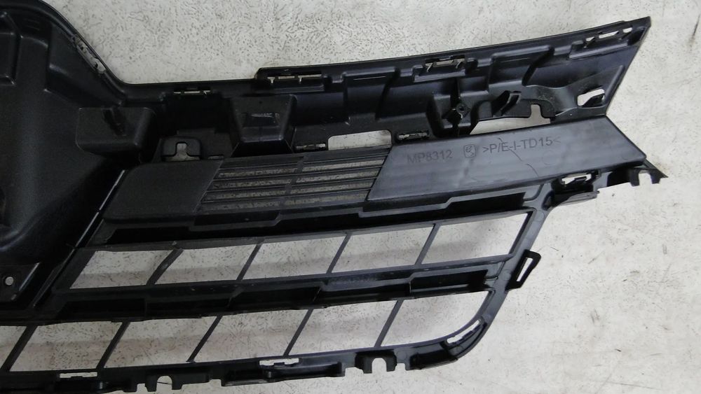 RENAULT EXPRESS ATRAPA GRILL 21-23r
