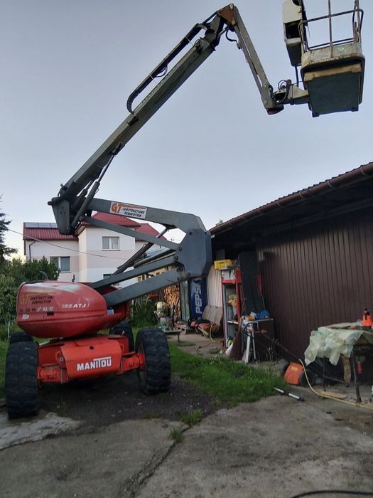 Podnośnik koszowy zwyżka Manitou