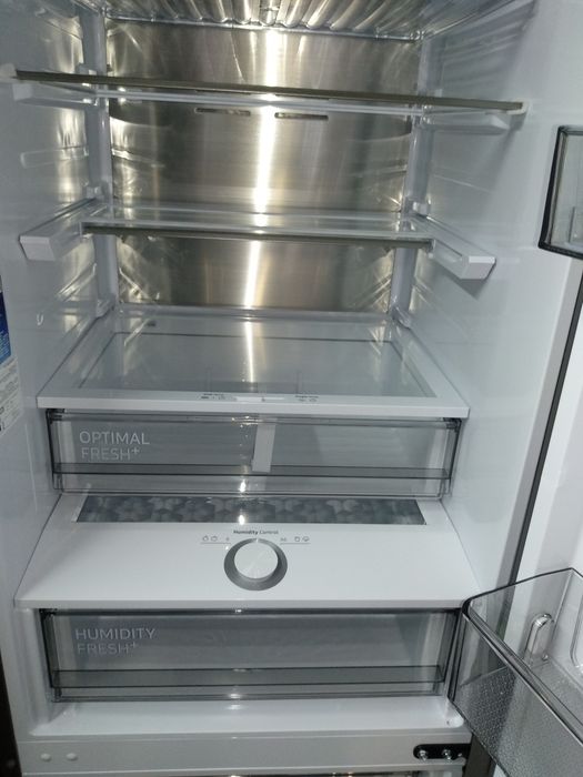 OUTLET Janki ul. Wspólna 6 Lodówka SAMSUNG RB38T776CB1 No frost