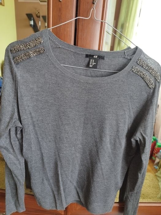 Sweterek marki H&M, kolor szary rozmiar 34