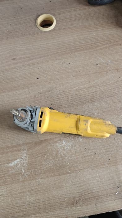 Szlifierka kątowa DeWalt DWE4057 sprawna