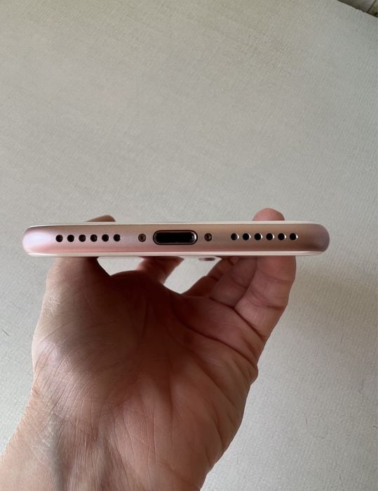 iPhone 7 32 Гб pink