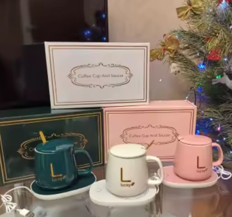 Ceramiczny kubek wraz z podgrzewaczem