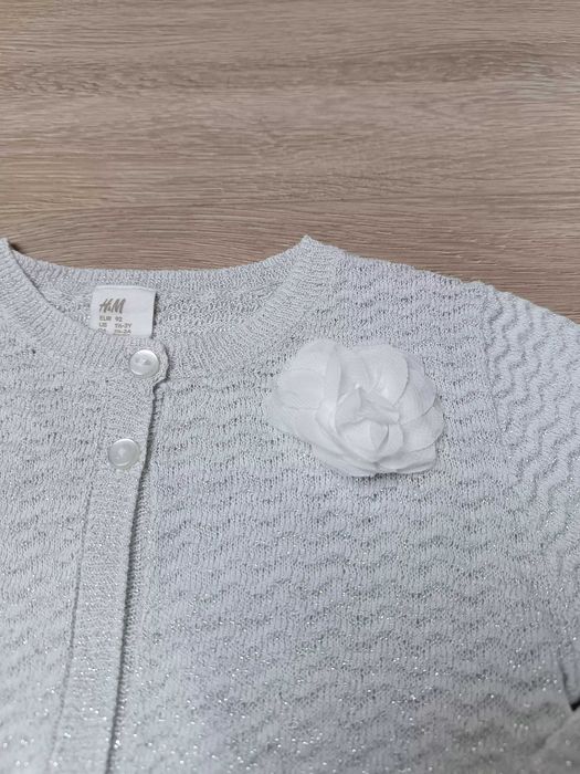 Popielate bolerko sweter srebrna nitka kwiat 'H&M' 92