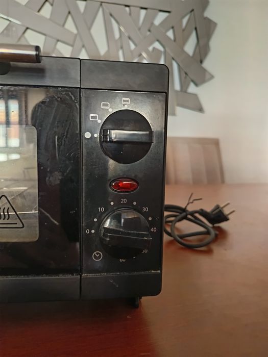 Mini forno elétrico para desocupar