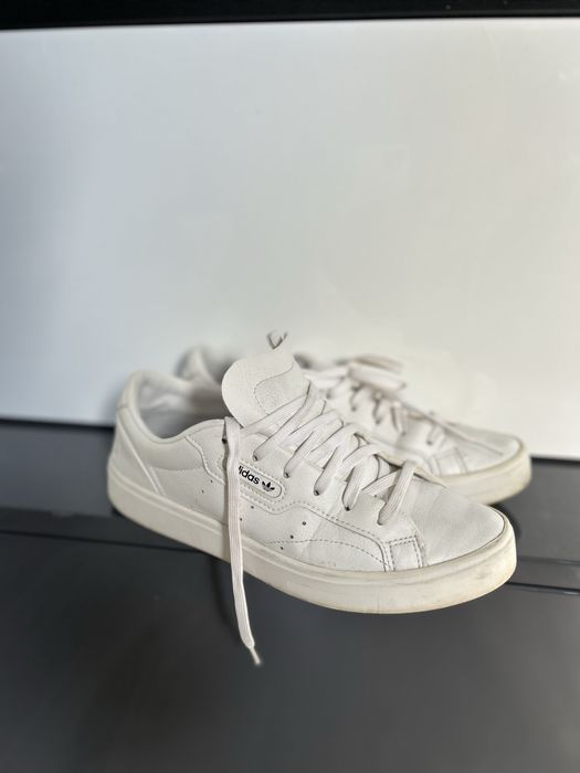 Białe buty trampki adidas 38