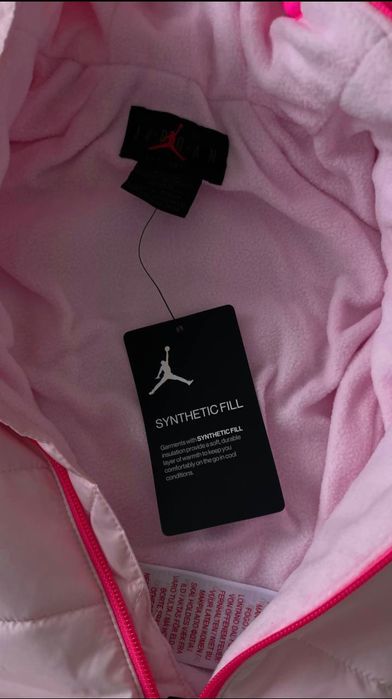 Оригінальний зимовий комбінезон фірми Jordan на 0-3м, 24м