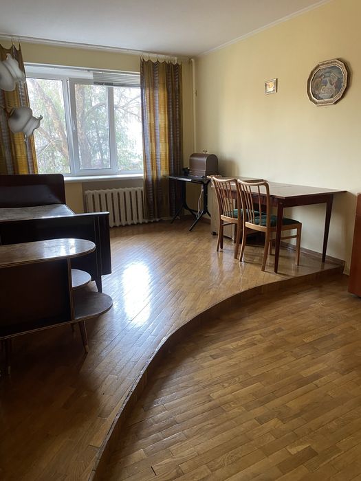 Чешка на 2му поверсі, богунія