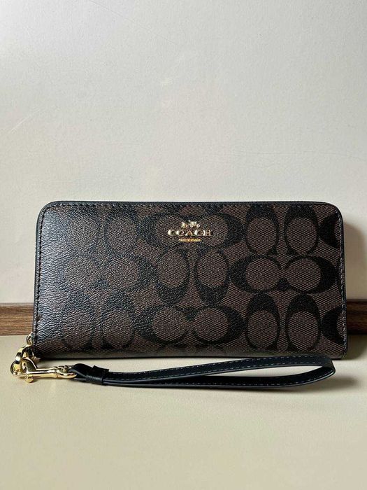 Гаманець Coach Long Zip коричневий