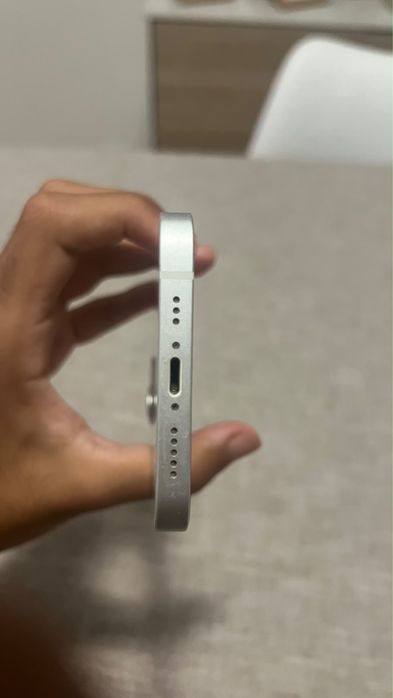 Iphone 12 128gb Branco com capa de protecao azul