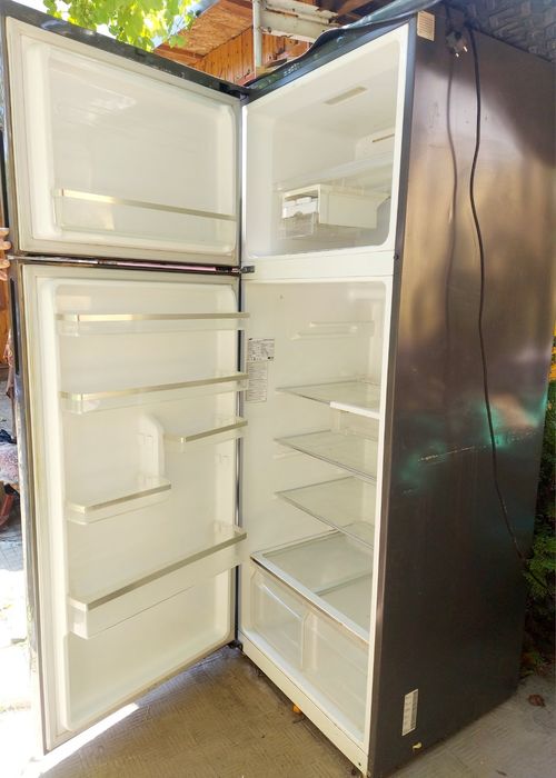 Холодильник Samsung