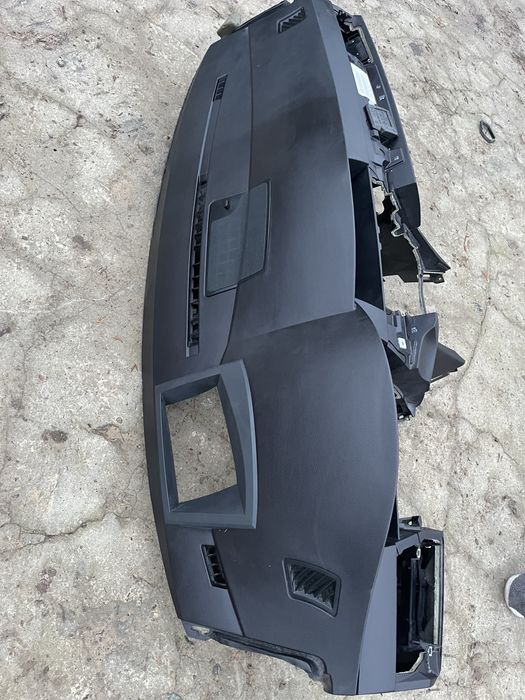 Deska rozdzielcza kokpit bmw e60 e61 head-up cupholdery czarna