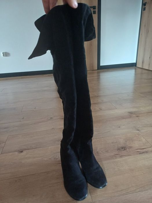 Czarne kozaki długie