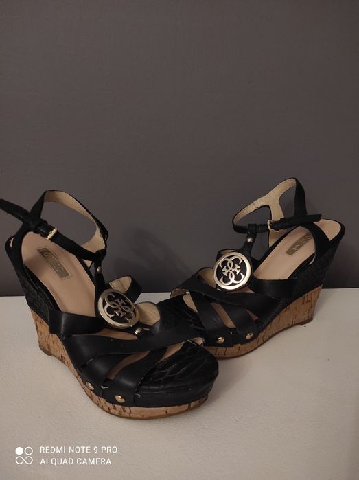 Sandały, buty na koturnie Guess rozmiar 36