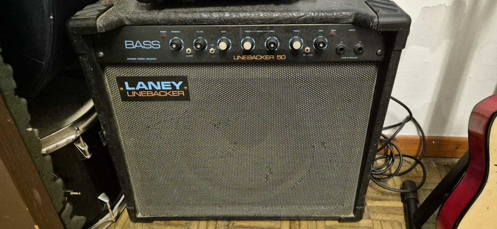 Amplificador de Baixo Vintage LANEY