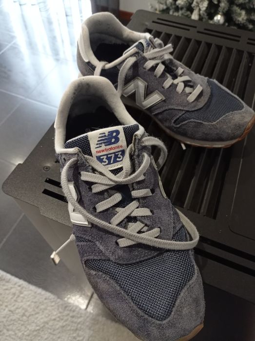 Vendo sapatilhas New Balance originais .