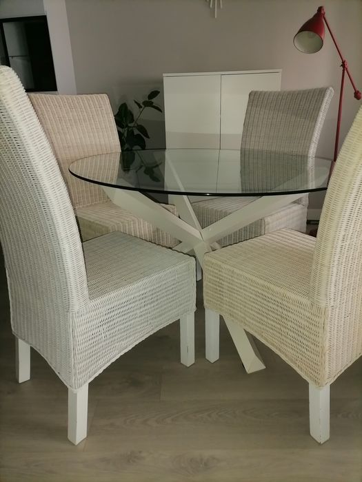 Table and Chairs Set64730297464449121