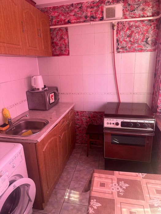 М.Черниговская,института сердца,посуточно квартира