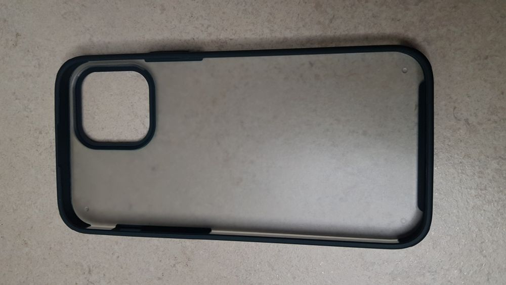 Etui na iPhone13Pro