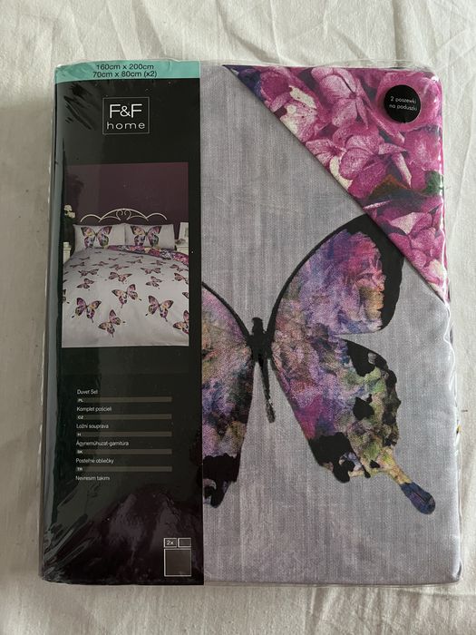 Komplet pościeli w motyle