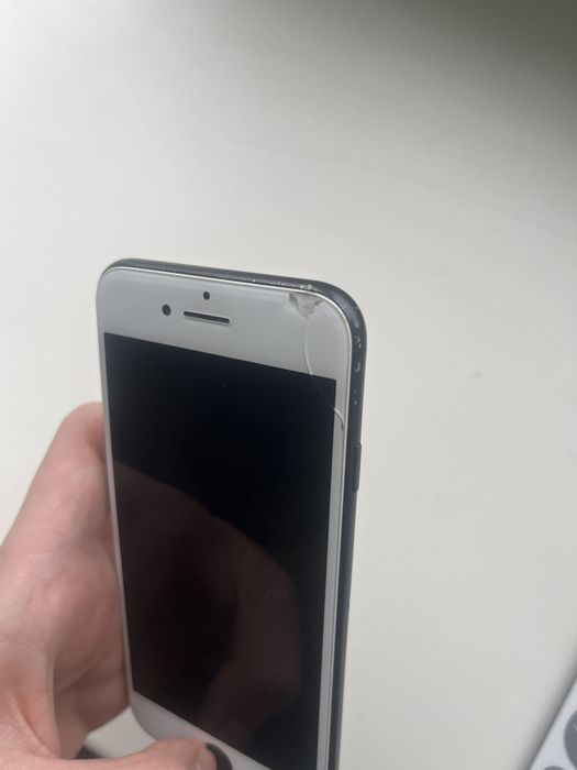 Iphone se 64 гб торг або обмін