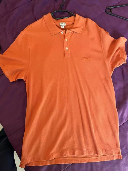 Camiseta Giorgio Armani - Corte Clássico e Elegante