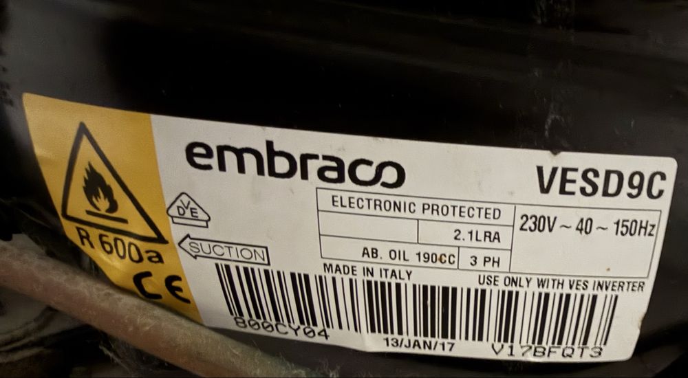 Двохкамерний холодильник Bauknecht