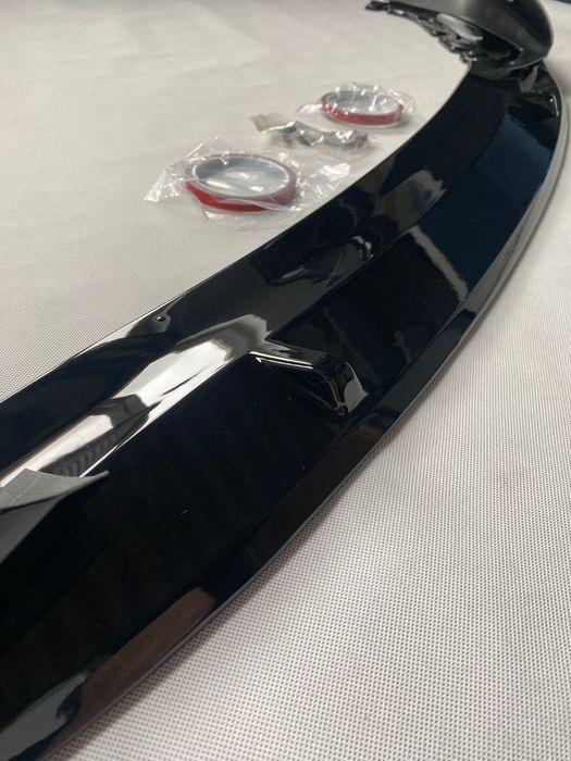 Dokładka przód splitter BMW G30 G31 CZARNY POŁYSK / CARBON