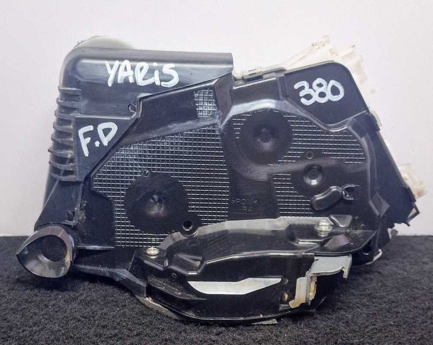 Fechadura / Fecho Porta Frente Direito V51-11150 - TOYOTA YARIS