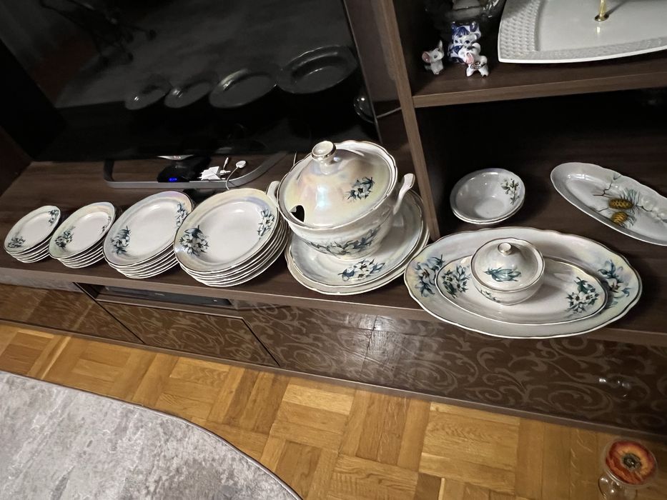 Сервіз столовий , посуд ,гарнітур сервірувальний