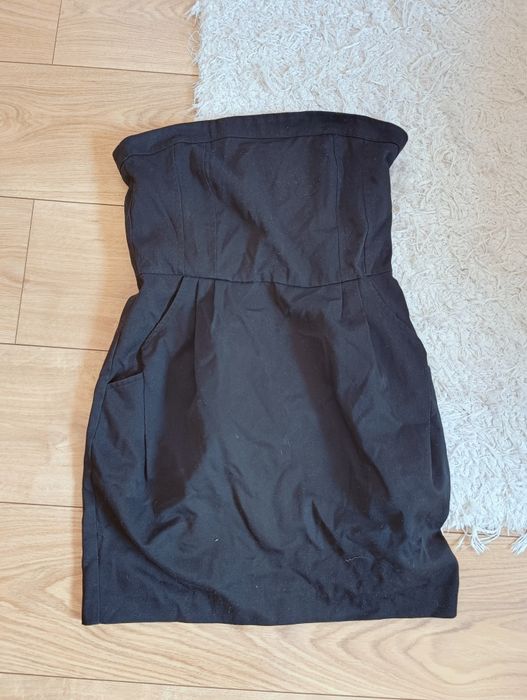 Mała czarna sukienka