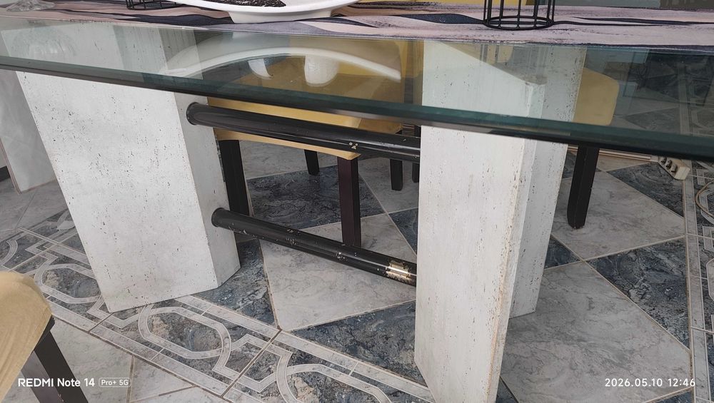 Mesa de jantar moderna + 6 cadeiras
