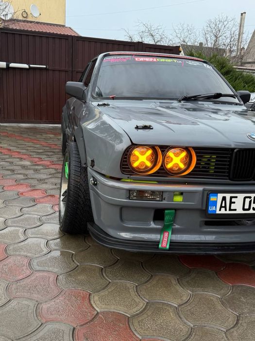 Продам Bmw e30 v8