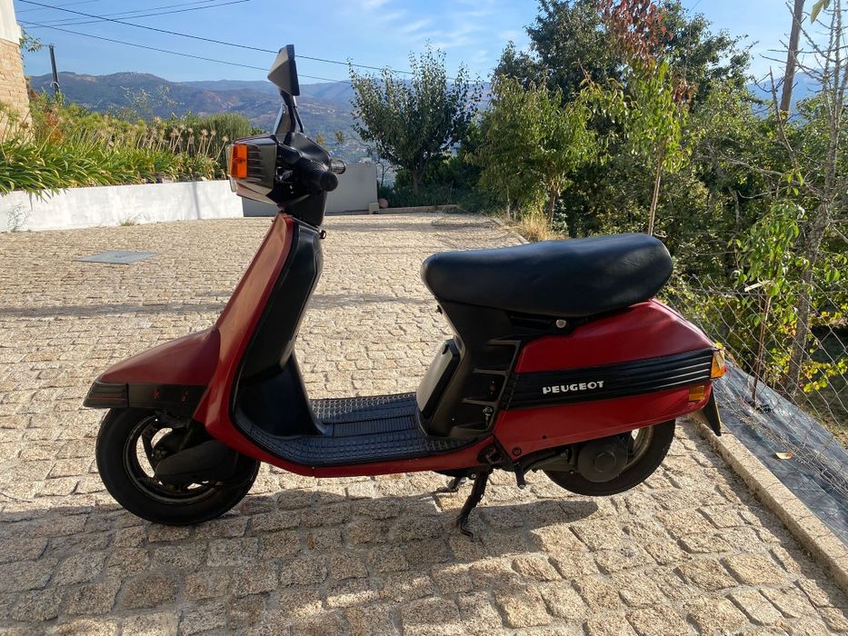 Escuter 50 a trabalhar