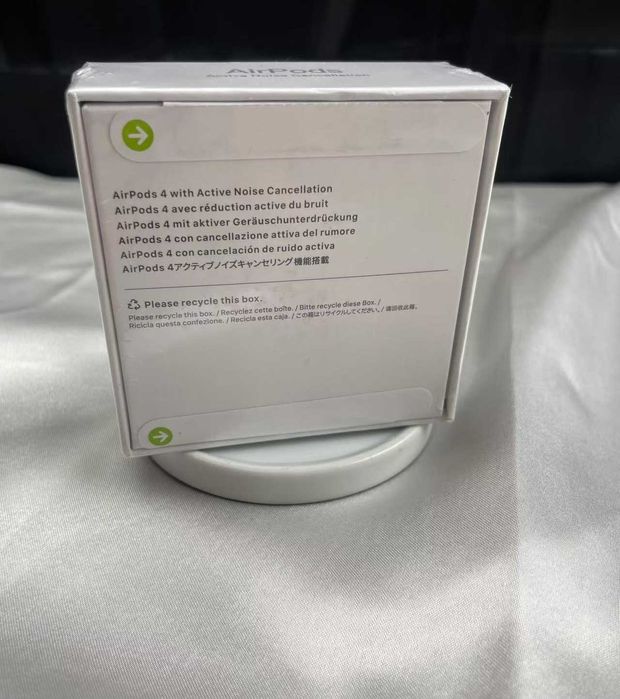 Oryginalne słuchawki Apple AirPods 4, 100% sprawne