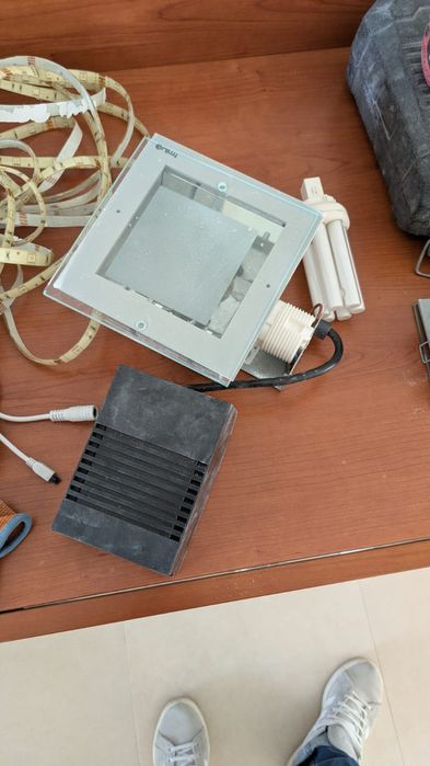 Focos de luz  quadrados antigos