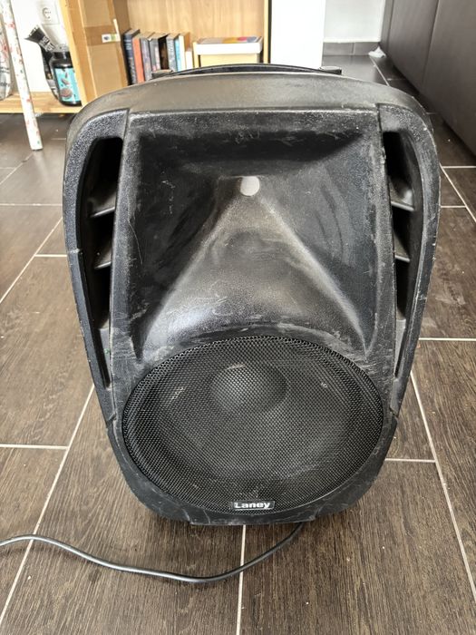 Coluna ativa laney AH112