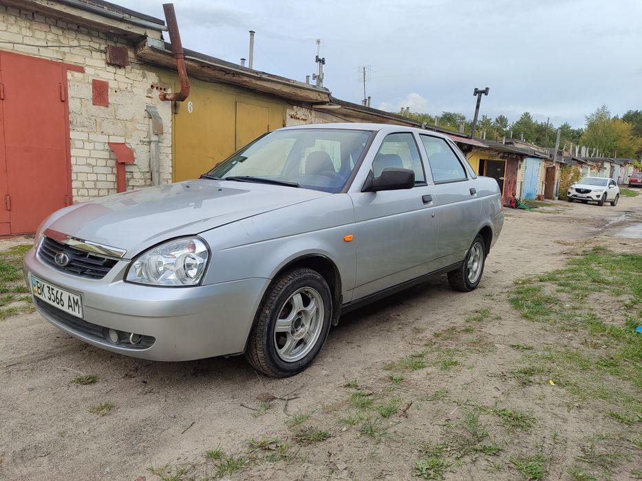 Легковий автомобіль лада пріора
